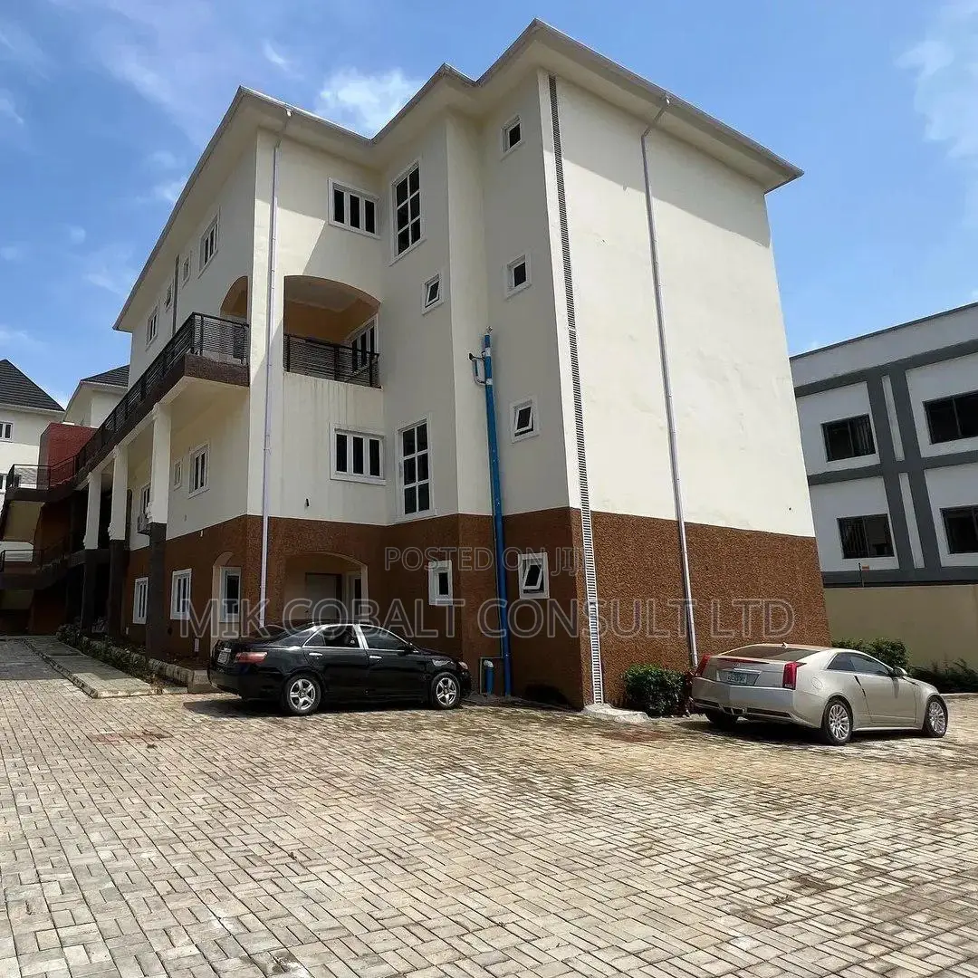 3bdrm Townhouse / Terrace in Diplomatic Zone, Katampe Extension in Katampe Extension