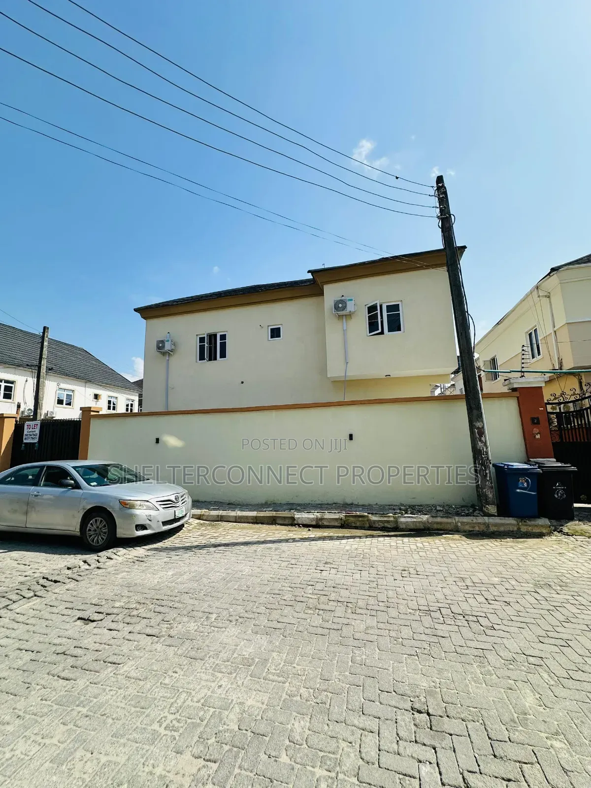 5bdrm Duplex in Chevron for rent in Chevron