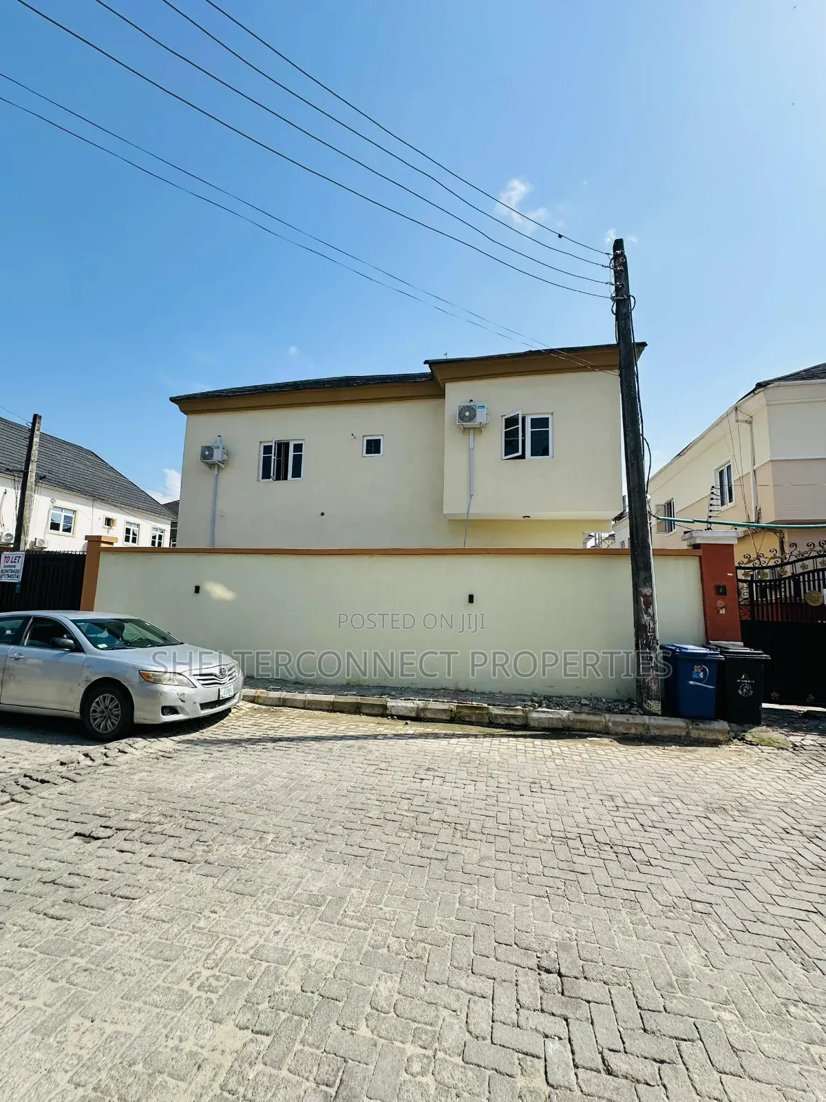 5bdrm Duplex in Chevron for rent in Chevron