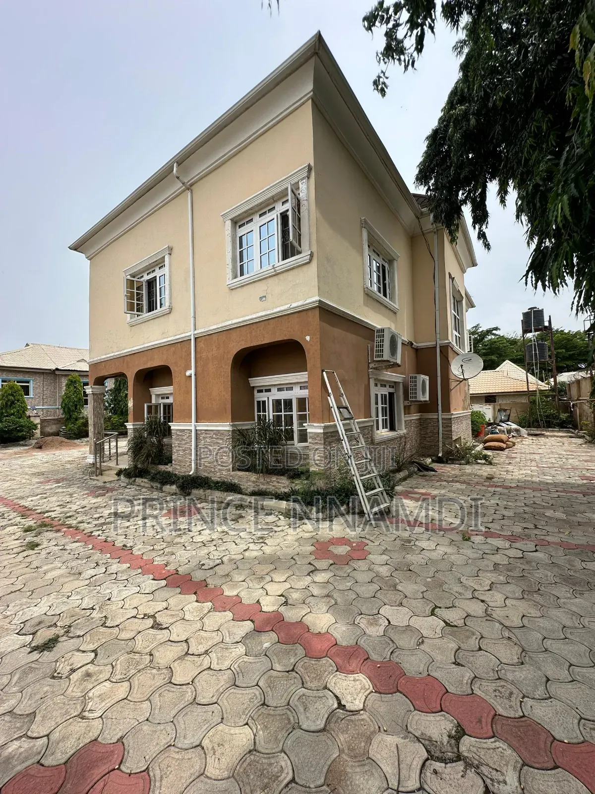4bdrm Duplex in 64 Crescent Gwarimpa, Life Camp for sale in Life Camp