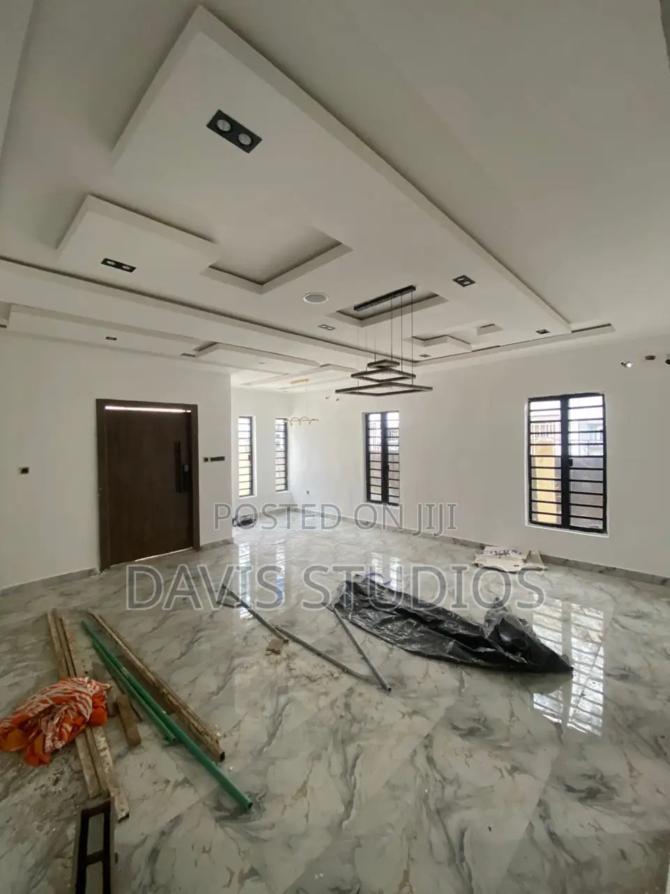 4bdrm Duplex in Millennium, Millenuim/UPS for sale in Millenuim/UPS