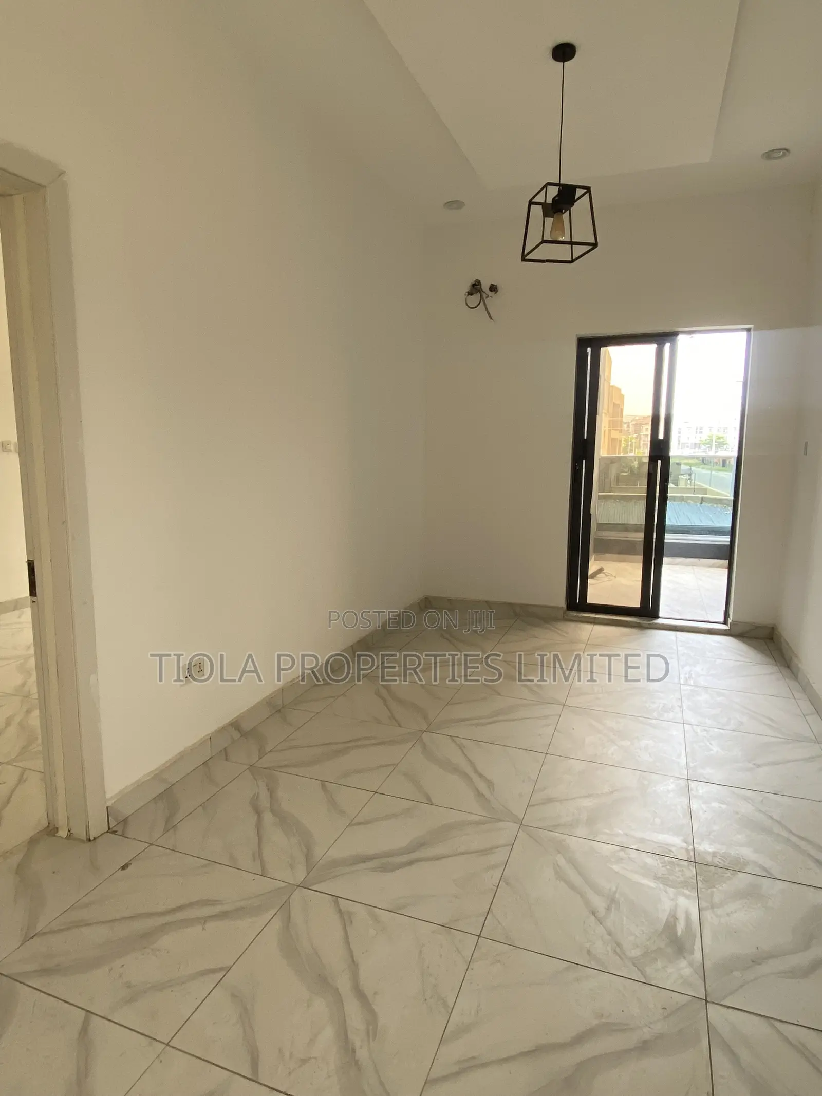 4bdrm Duplex in Lifecamp for sale in Life Camp