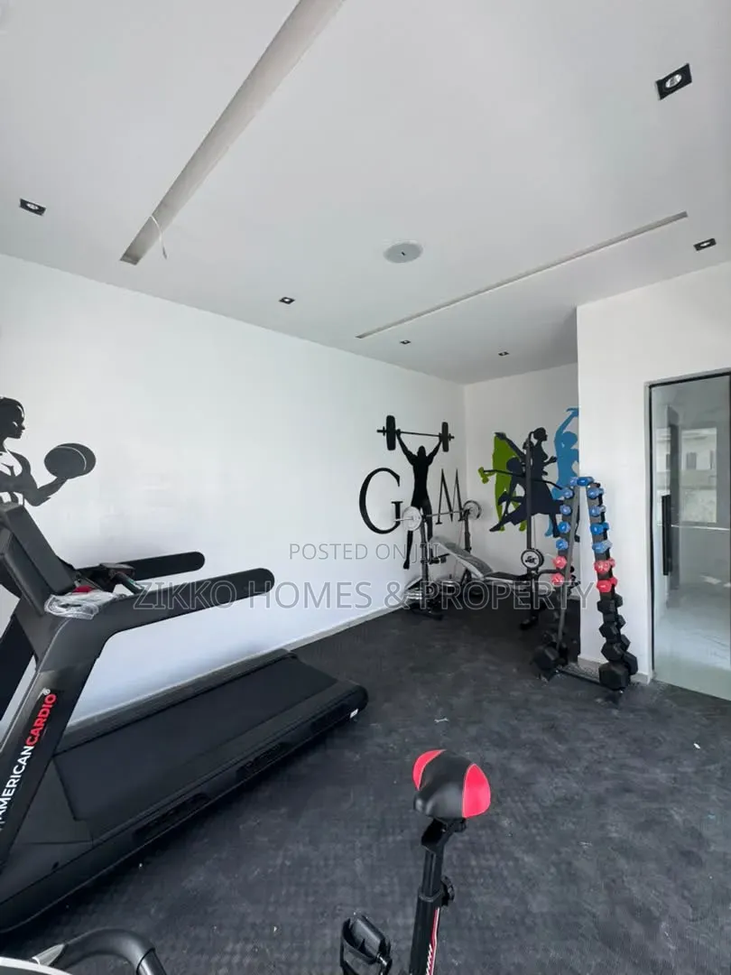 8bdrm Duplex in Ikate for sale in Ikate