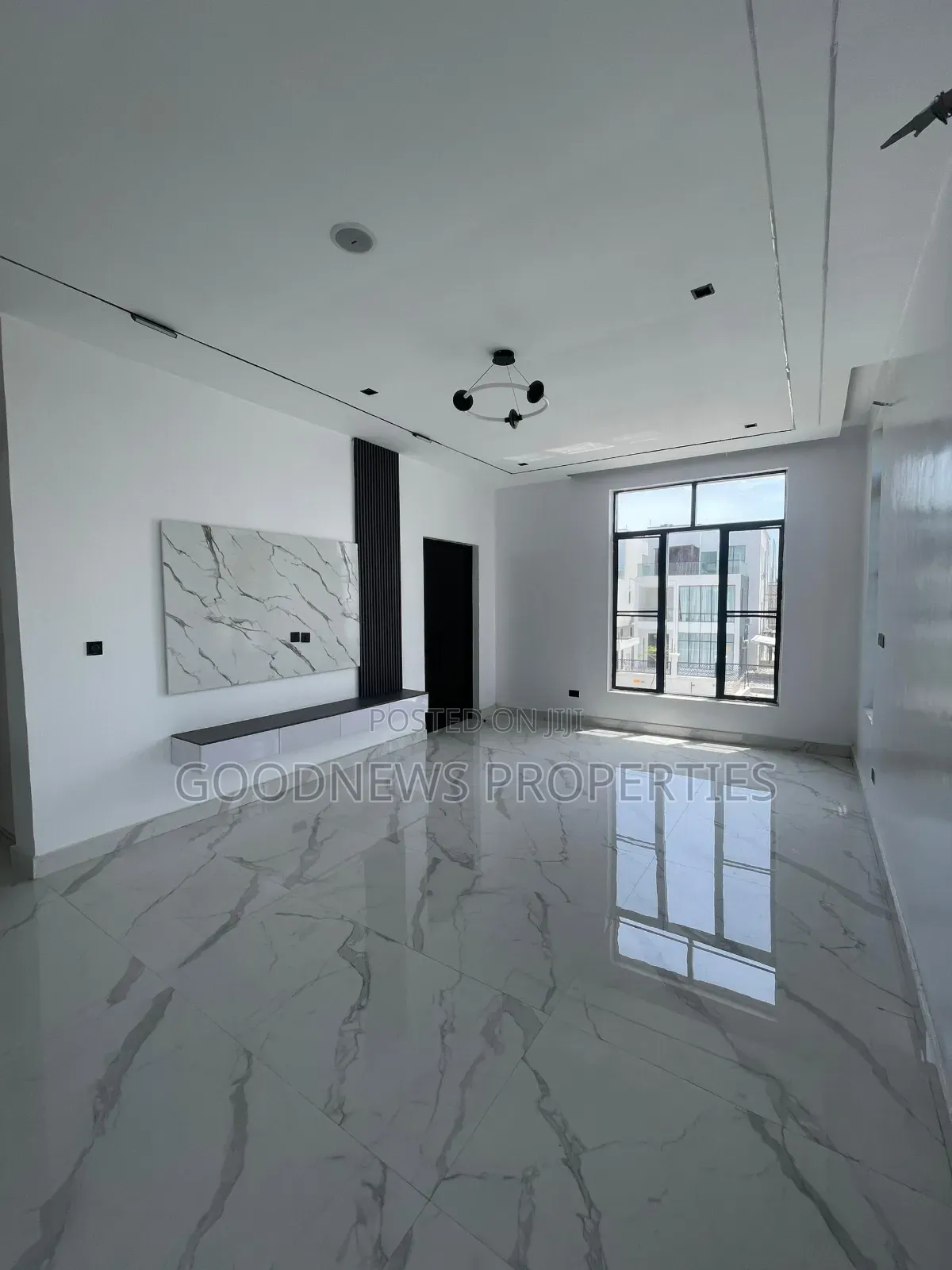 5bdrm Duplex in Lekki Phase 1 Lagos for sale in Lekki Phase 1