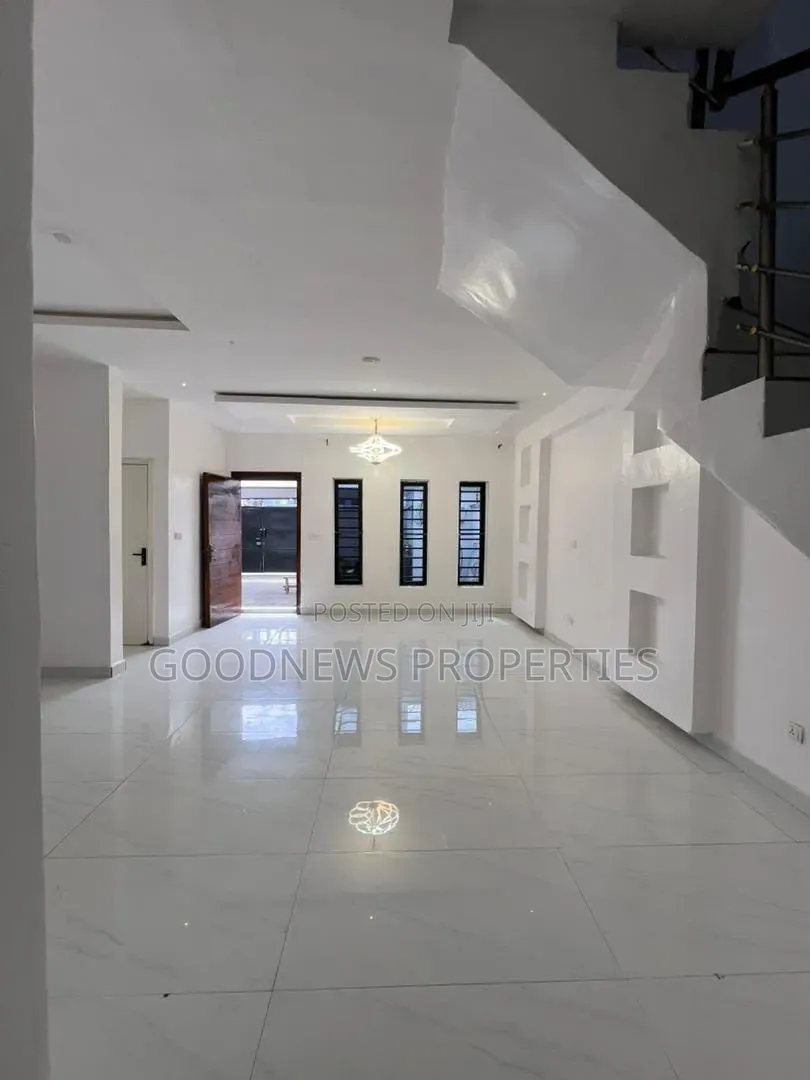 4bdrm Duplex in Ikate , Lagos State for rent in Ikate