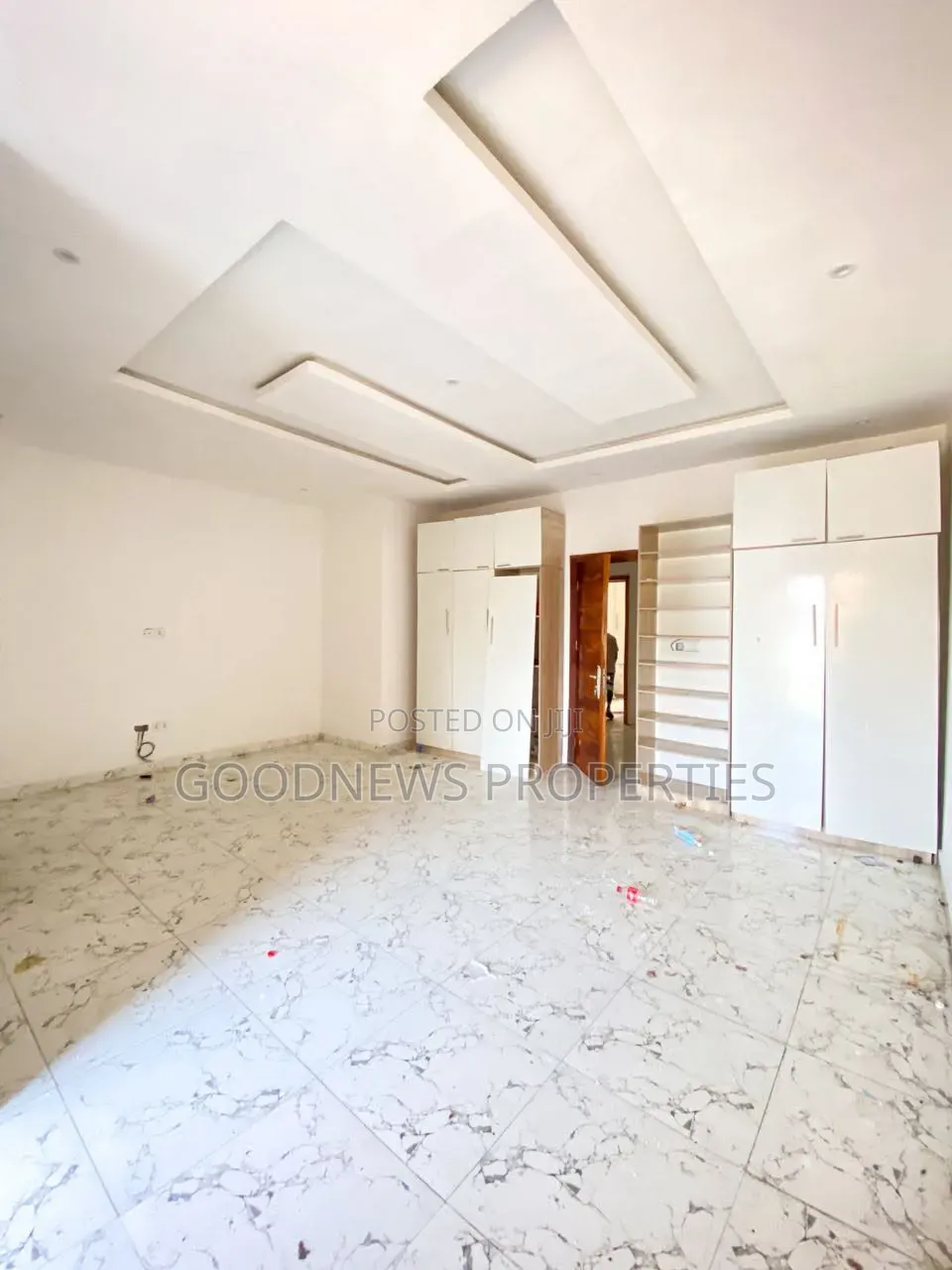 4bdrm Duplex in Lekki Conservation,, Ikota for rent in Ikota