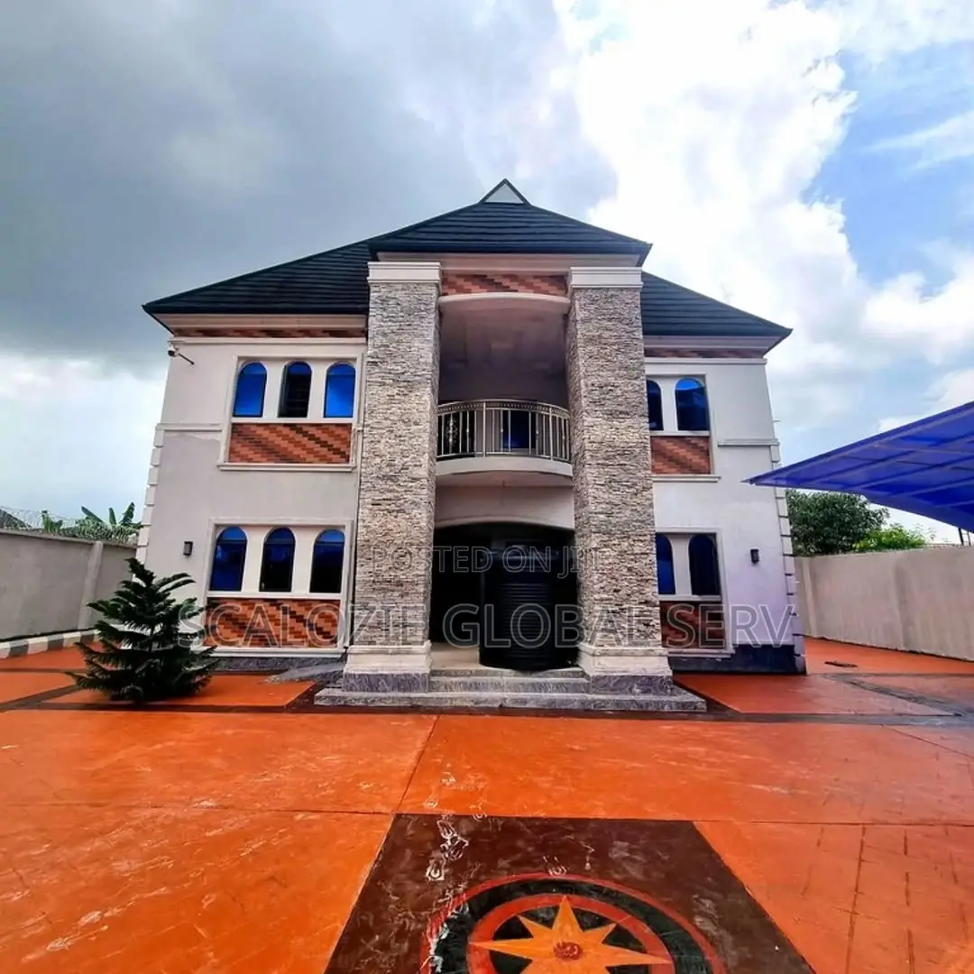 5bdrm Duplex in Shell Cooperative, Port-Harcourt for sale in Port-Harcourt