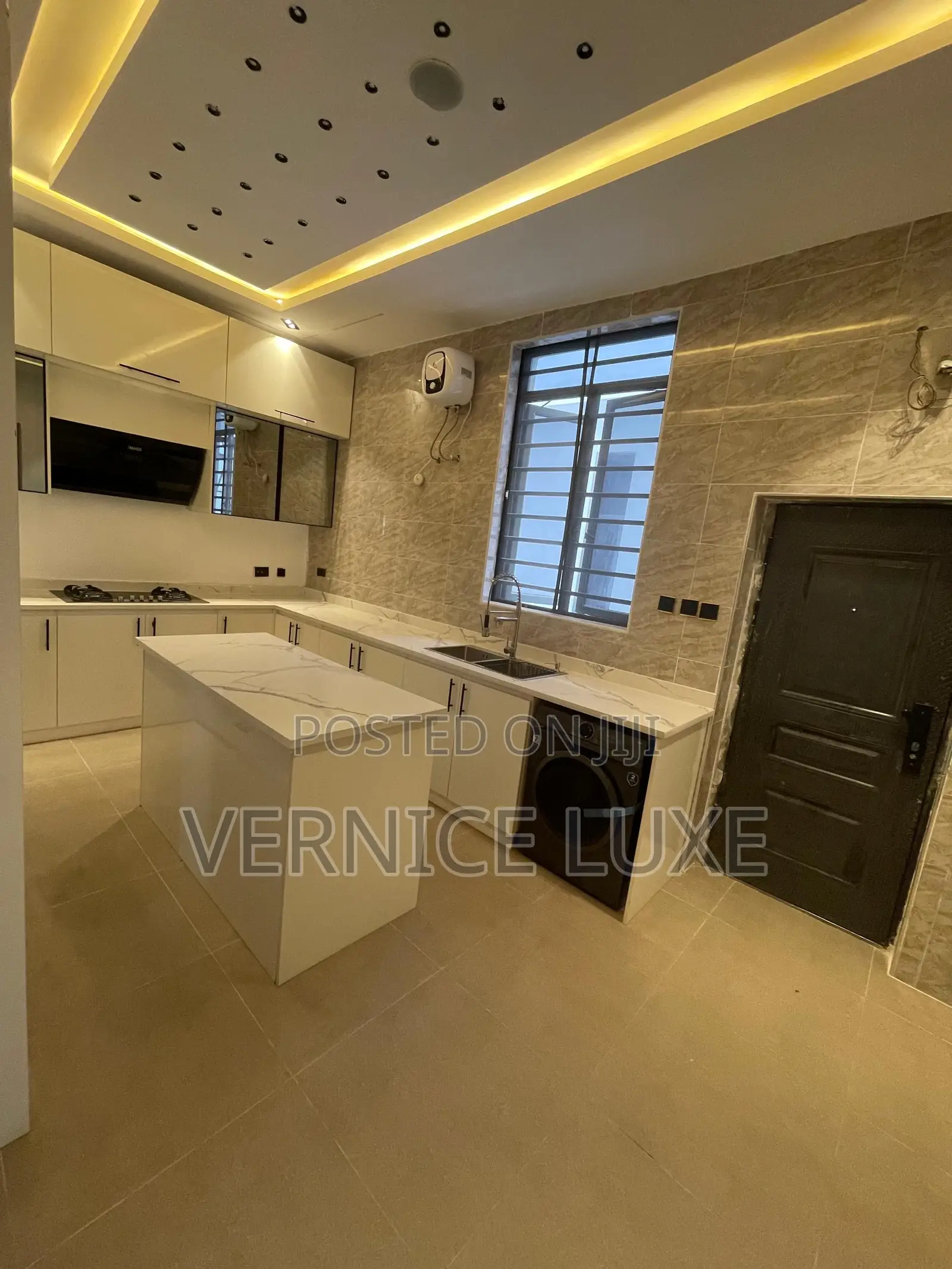 5bdrm Duplex in Vgc for sale in VGC / Ajah