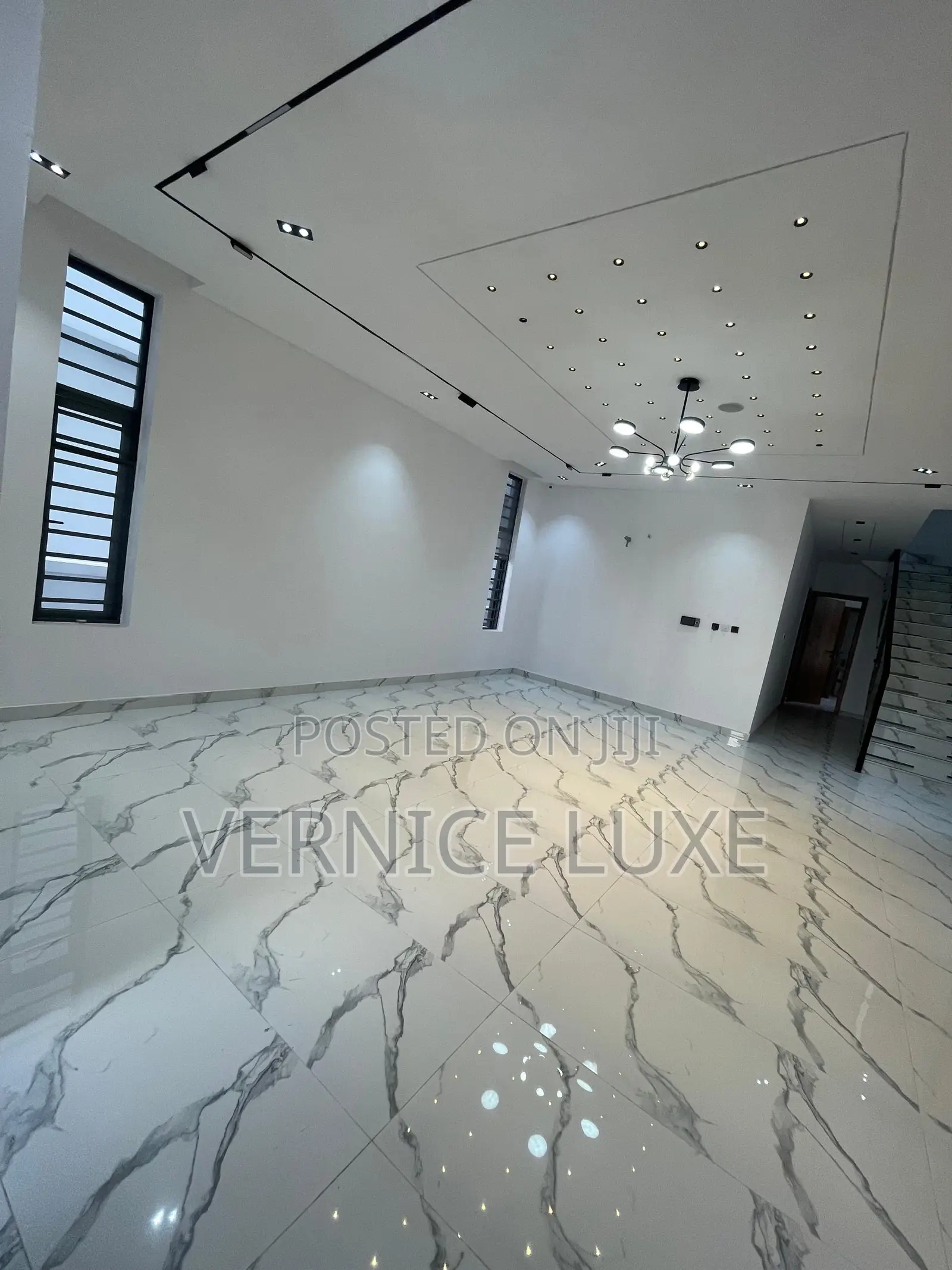 5bdrm Duplex in Vgc for sale in VGC / Ajah