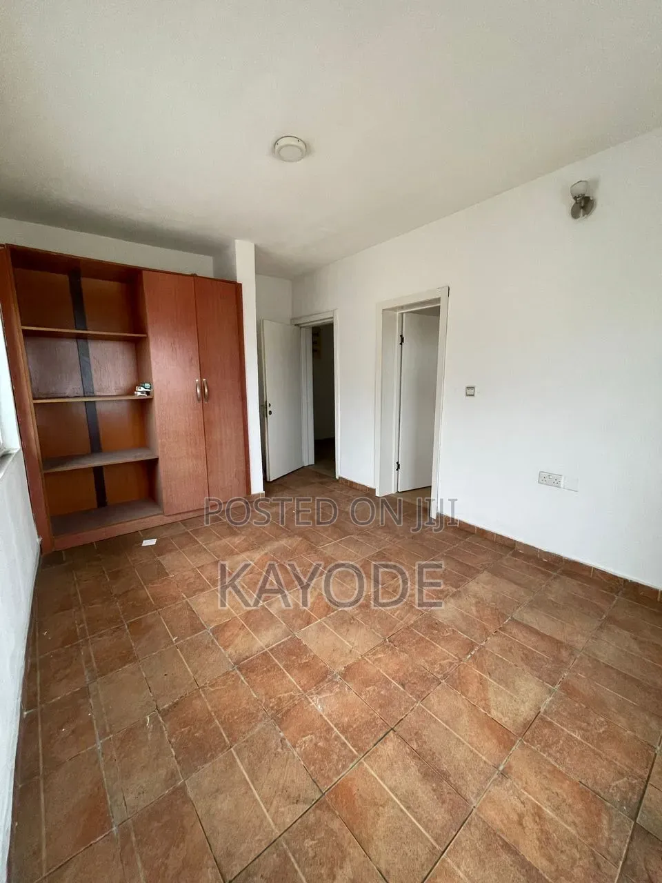 3bdrm Apartment in Primewater, Ikate for sale in Ikate