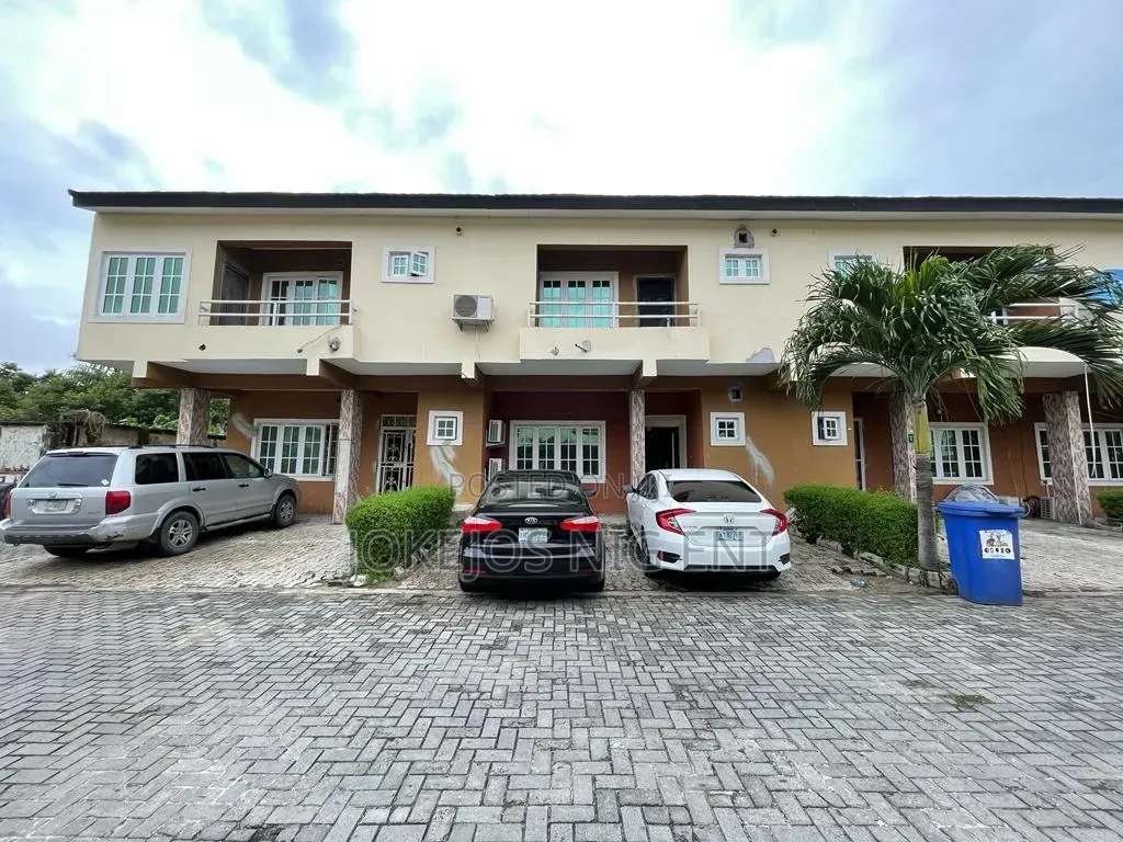 3bdrm Townhouse/Terrace in Lekki Garden Phase 4 for sale in Lekki Gardens Estate