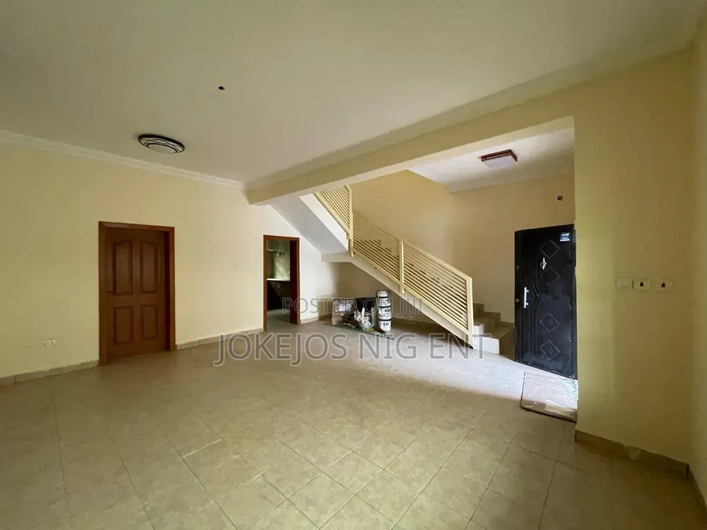 3bdrm Townhouse/Terrace in Lekki Garden Phase 4 for sale in Lekki Gardens Estate