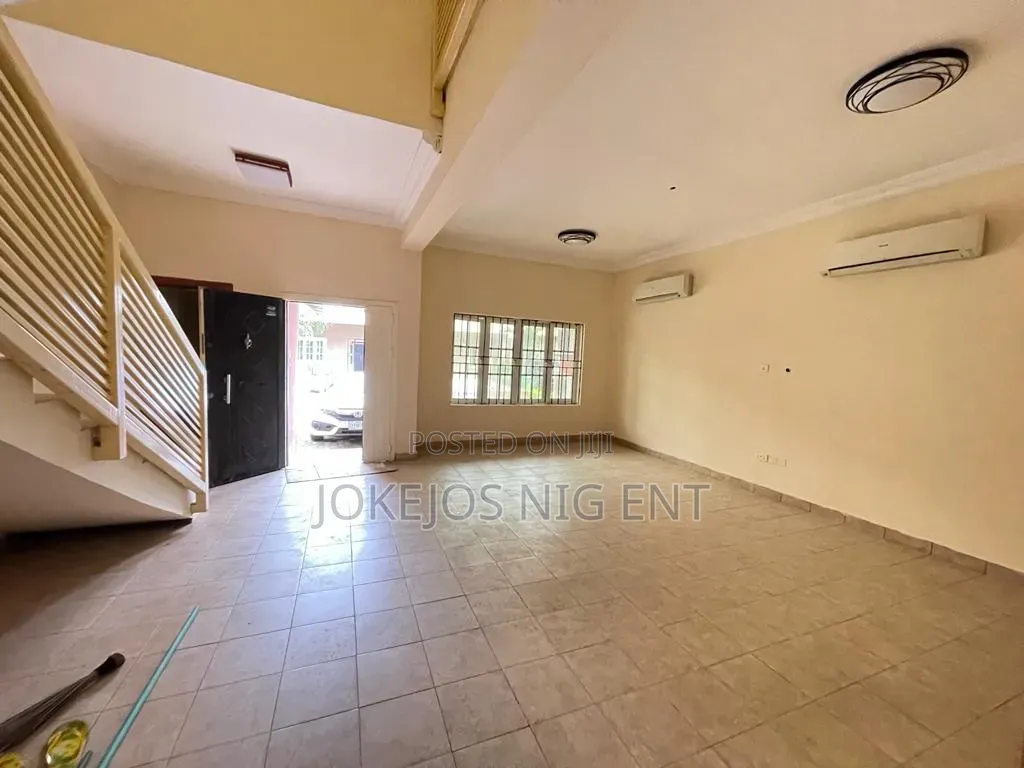 3bdrm Townhouse/Terrace in Lekki Garden Phase 4 for sale in Lekki Gardens Estate