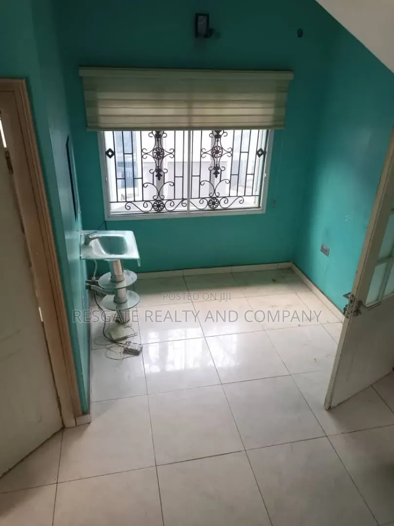 2bdrm Duplex in Aerodrome Gra, Ibadan for rent in Ibadan