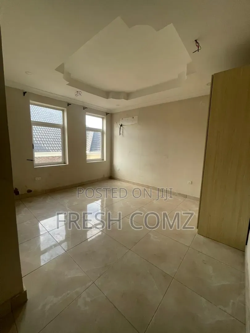 Mini Flat in Chevy View Chevron for rent in Chevron