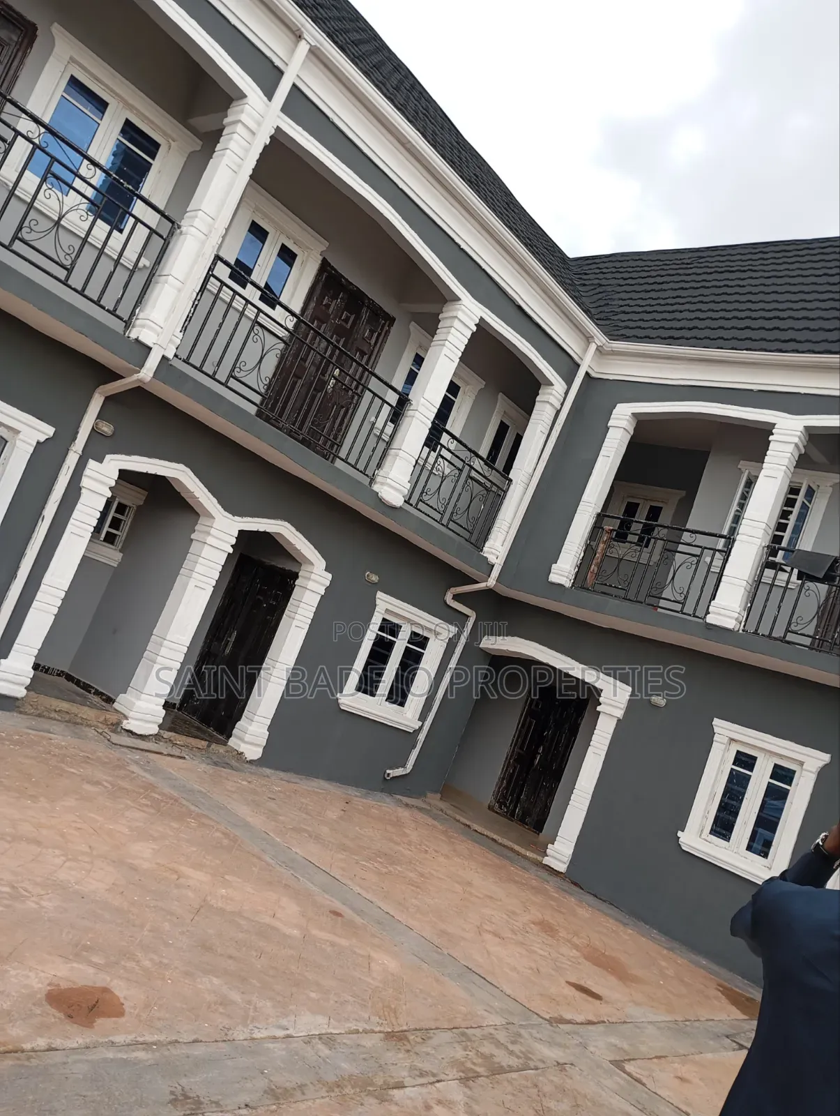 1bdrm Block of Flats in Blue Roof Area, Gberigbe for rent in Gberigbe