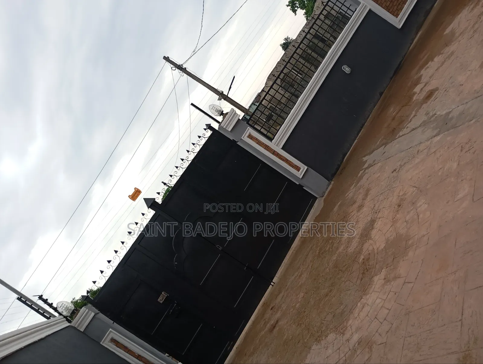 1bdrm Block of Flats in Blue Roof Area, Gberigbe for rent in Gberigbe