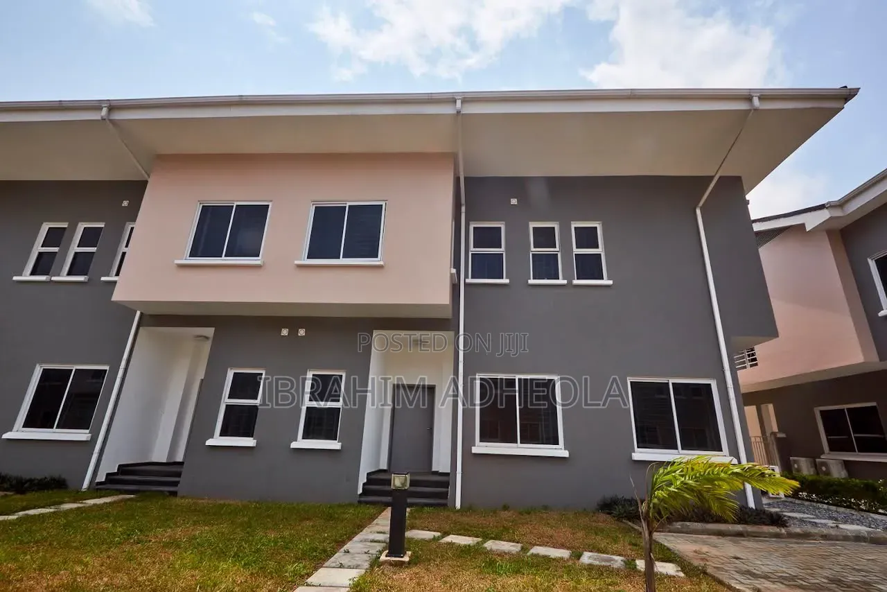 4bdrm Duplex in Ikate for rent in Ikate