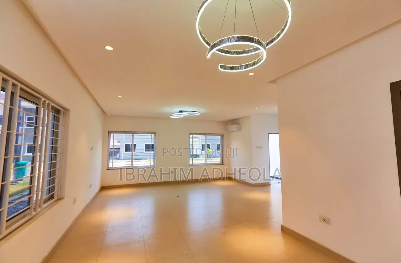 4bdrm Duplex in Ikate for rent in Ikate
