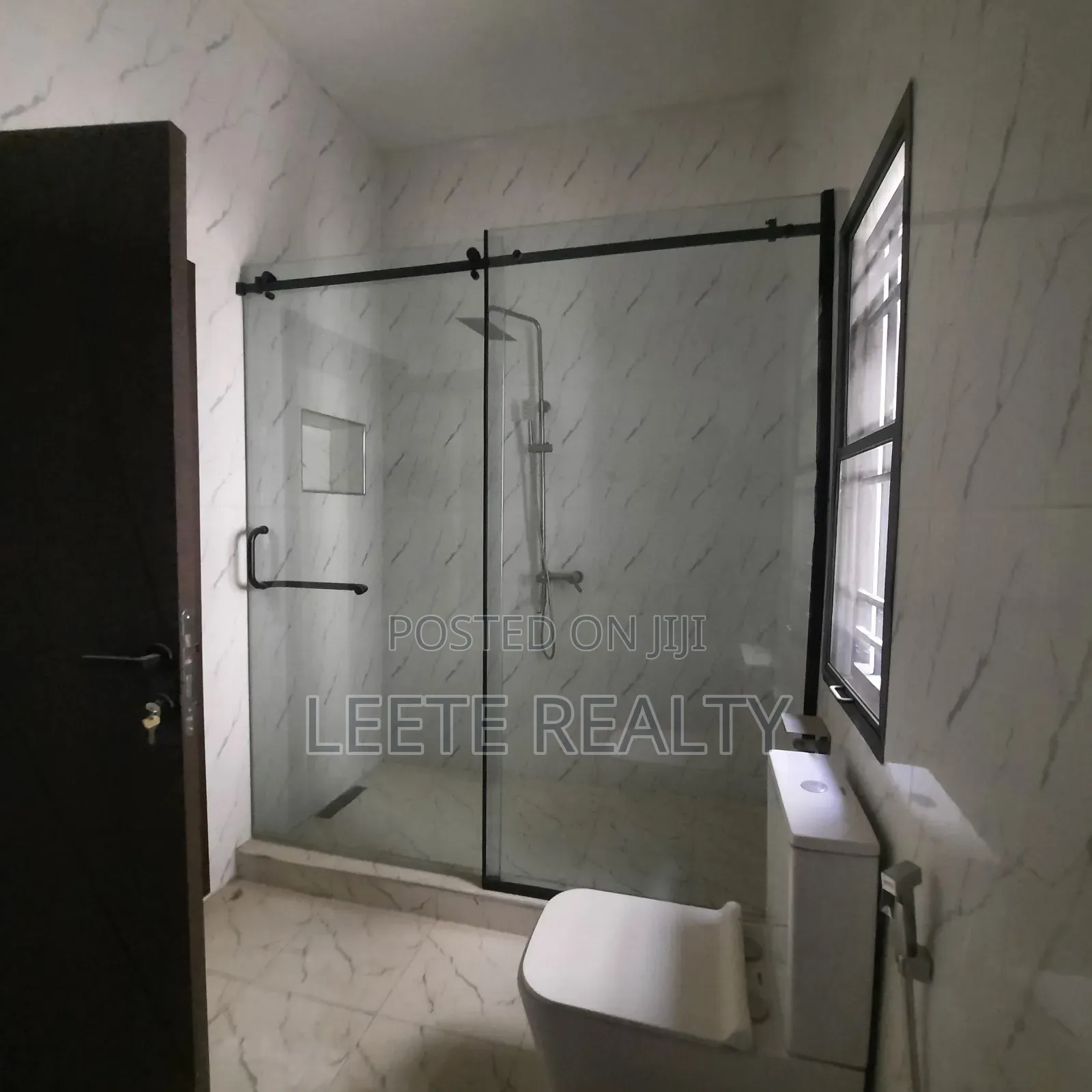 5bdrm Duplex in Gwarinpa, Life Camp for sale in Life Camp