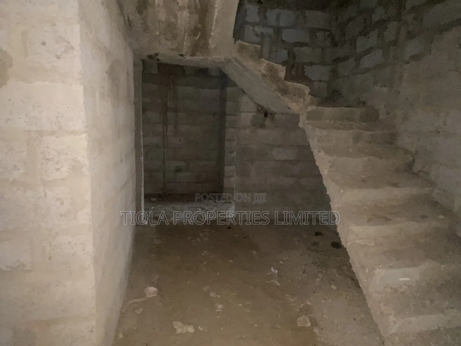 4bdrm Penthouse in Wealth Estate Phase2, Sabon Lugbe for sale in Sabon Lugbe