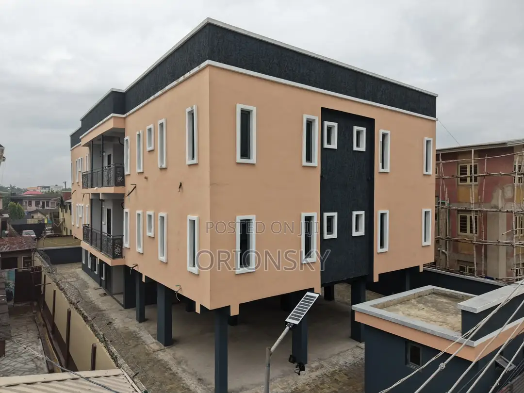 3bdrm Apartment in Ifako-Gbagada for sale in Ifako-Gbagada