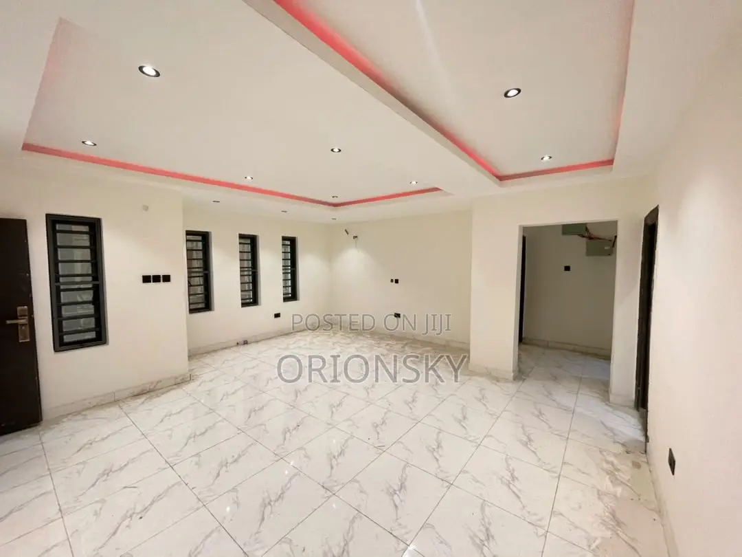 3bdrm Apartment in Ifako-Gbagada for sale in Ifako-Gbagada