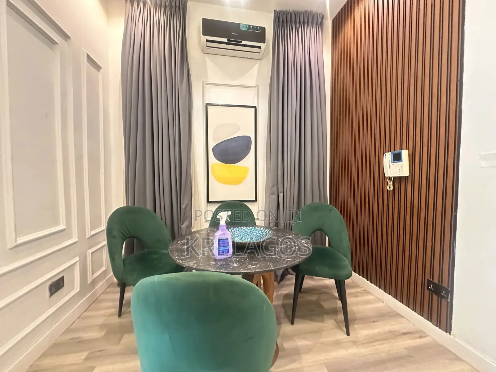 4bdrm Duplex in Chevron for rent in Chevron
