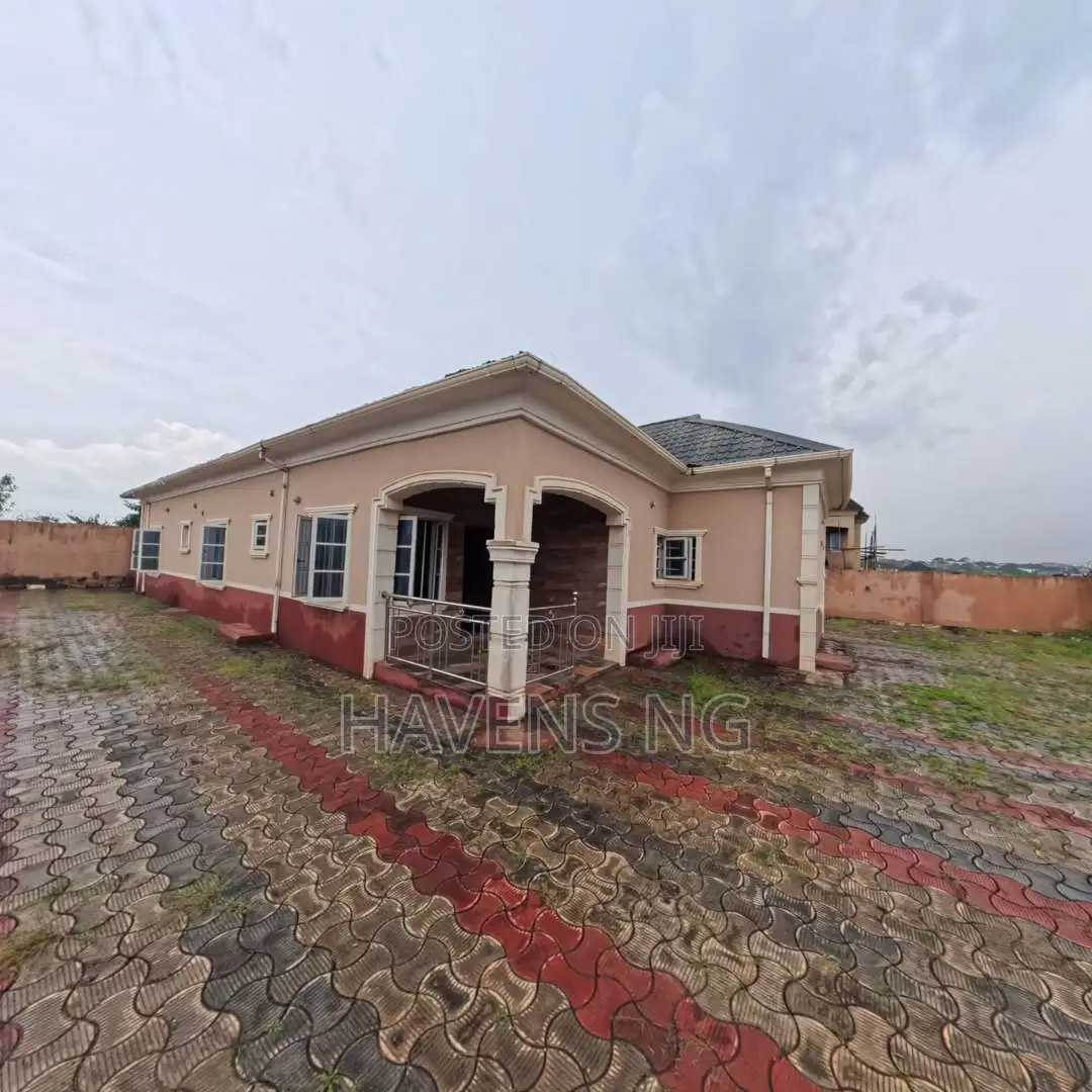 4bdrm Bungalow in Shimawa for sale in Shimawa