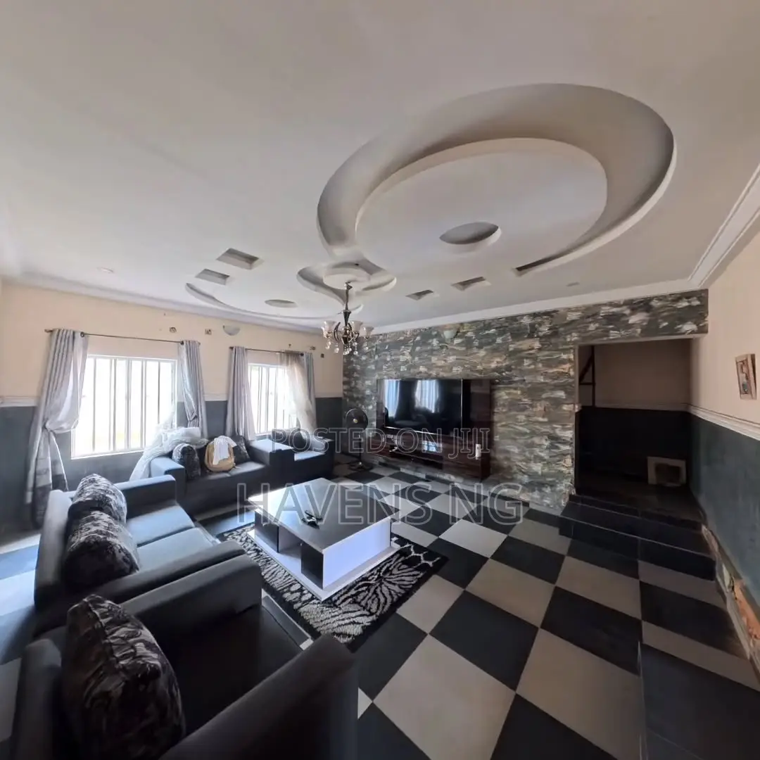 4bdrm Bungalow in Shimawa for sale in Shimawa