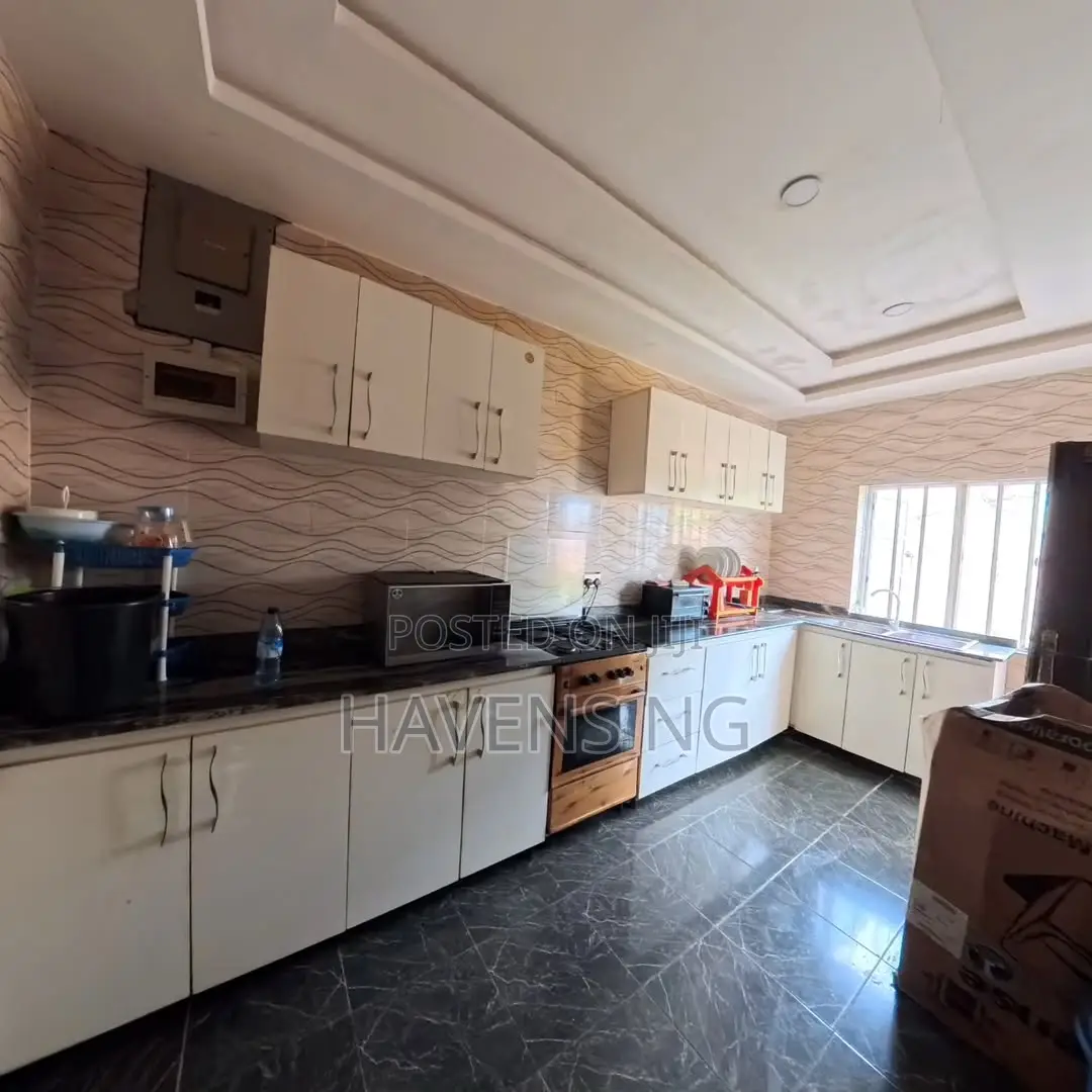 4bdrm Bungalow in Shimawa for sale in Shimawa