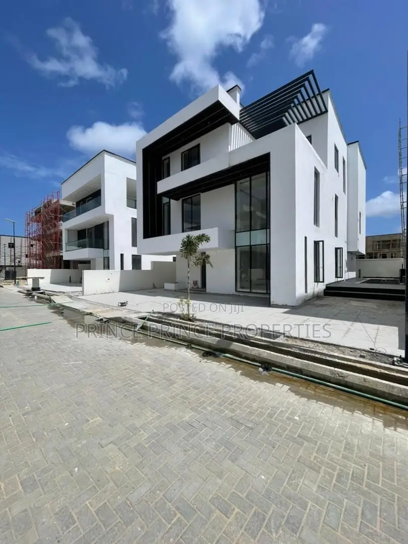 Furnished 6bdrm Duplex in Lekki for sale in Lekki Phase 1