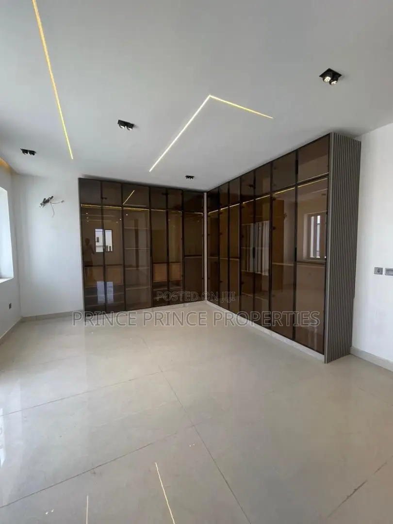 Furnished 6bdrm Duplex in Lekki for sale in Lekki Phase 1
