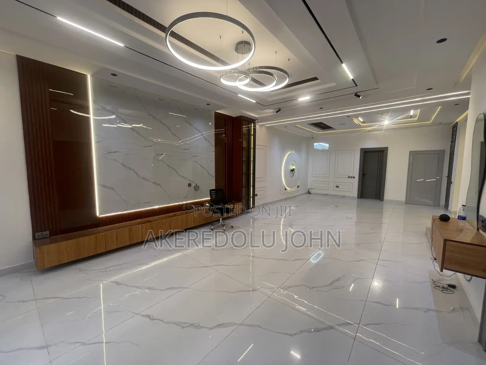4bdrm Townhouse/Terrace in Utako for sale in Utako
