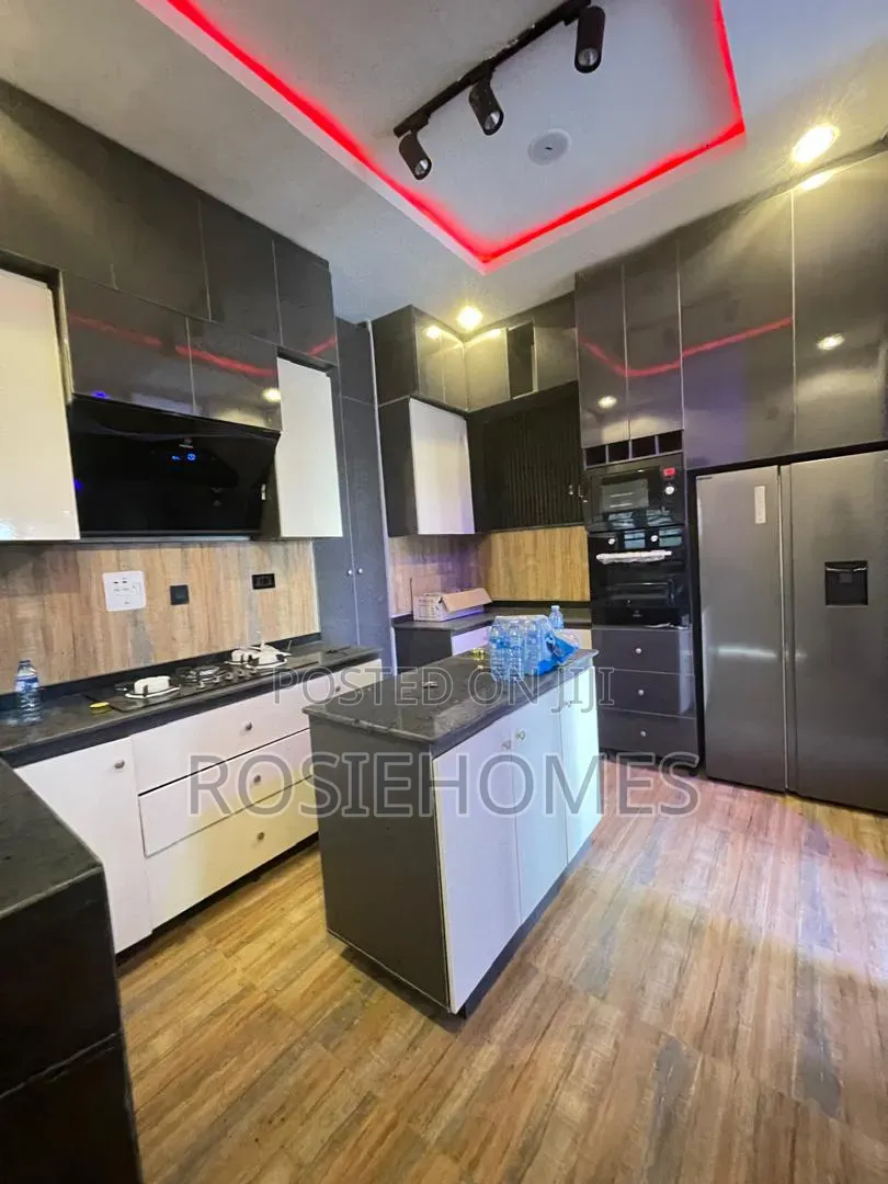 Furnished 4bdrm Duplex in Ikota for rent in Ikota
