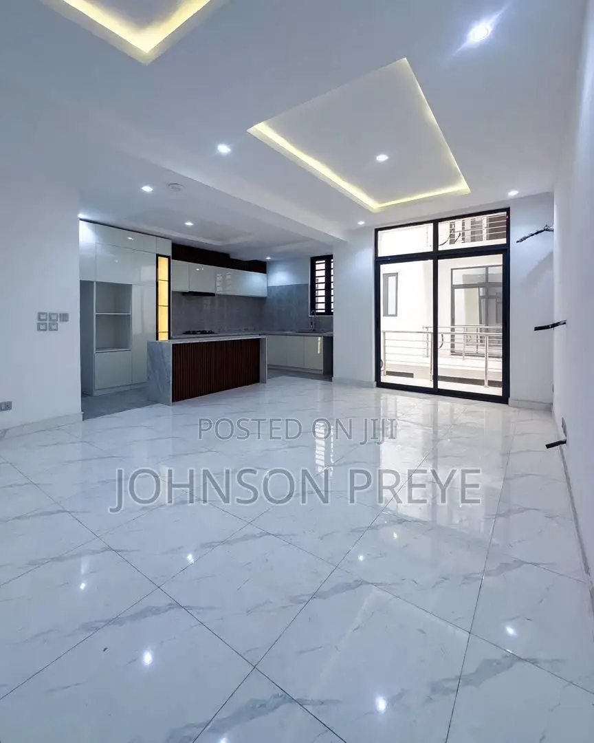 2bdrm Apartment in Lekki Phase 1 for rent in Lekki Phase 1