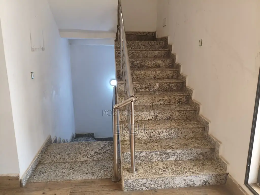 5bdrm Townhouse / Terrace in Barclay Luxury for rent in Wuye