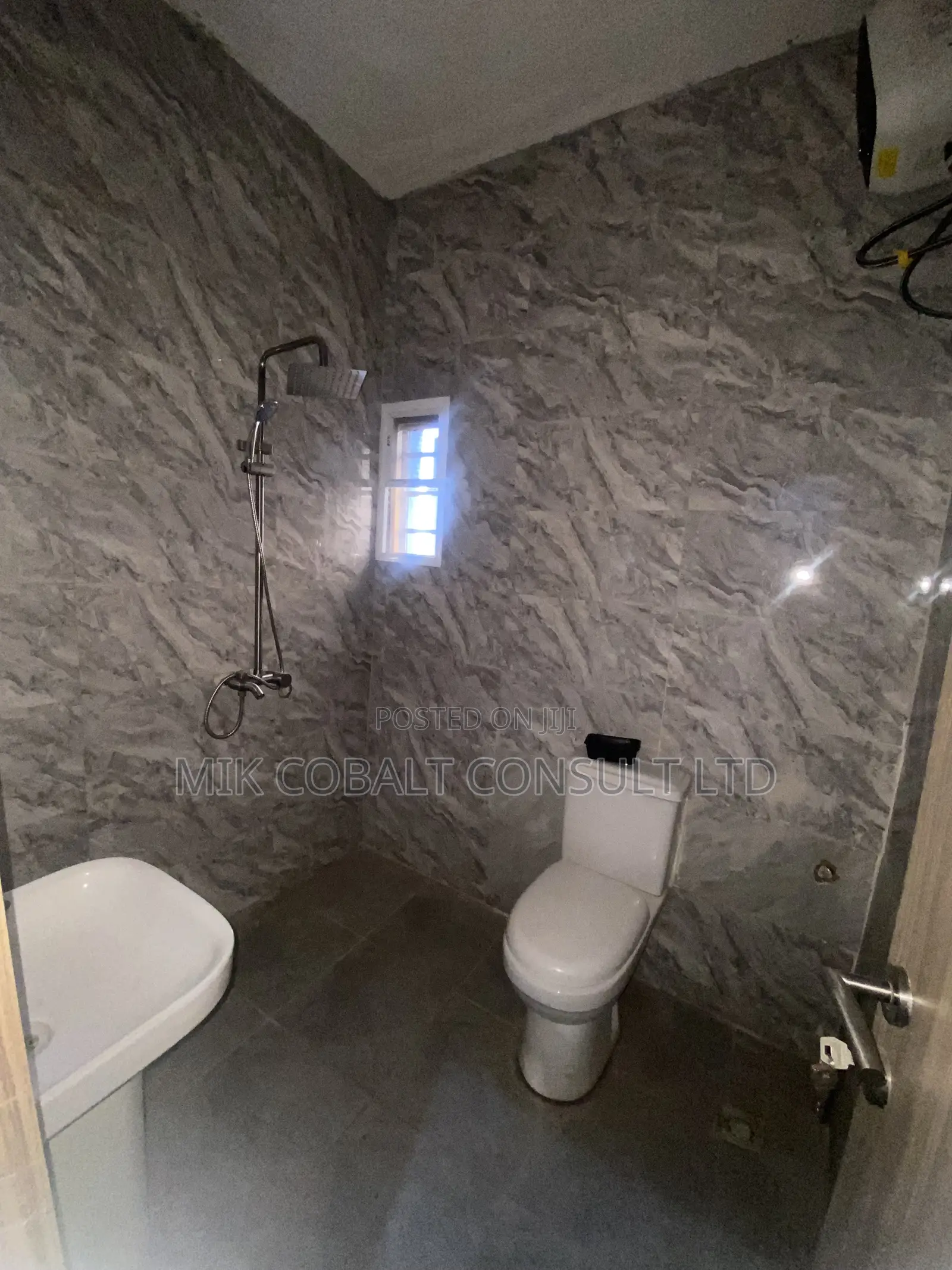 3bdrm Block of Flats in By Modern Market, Dawaki for rent in Dawaki