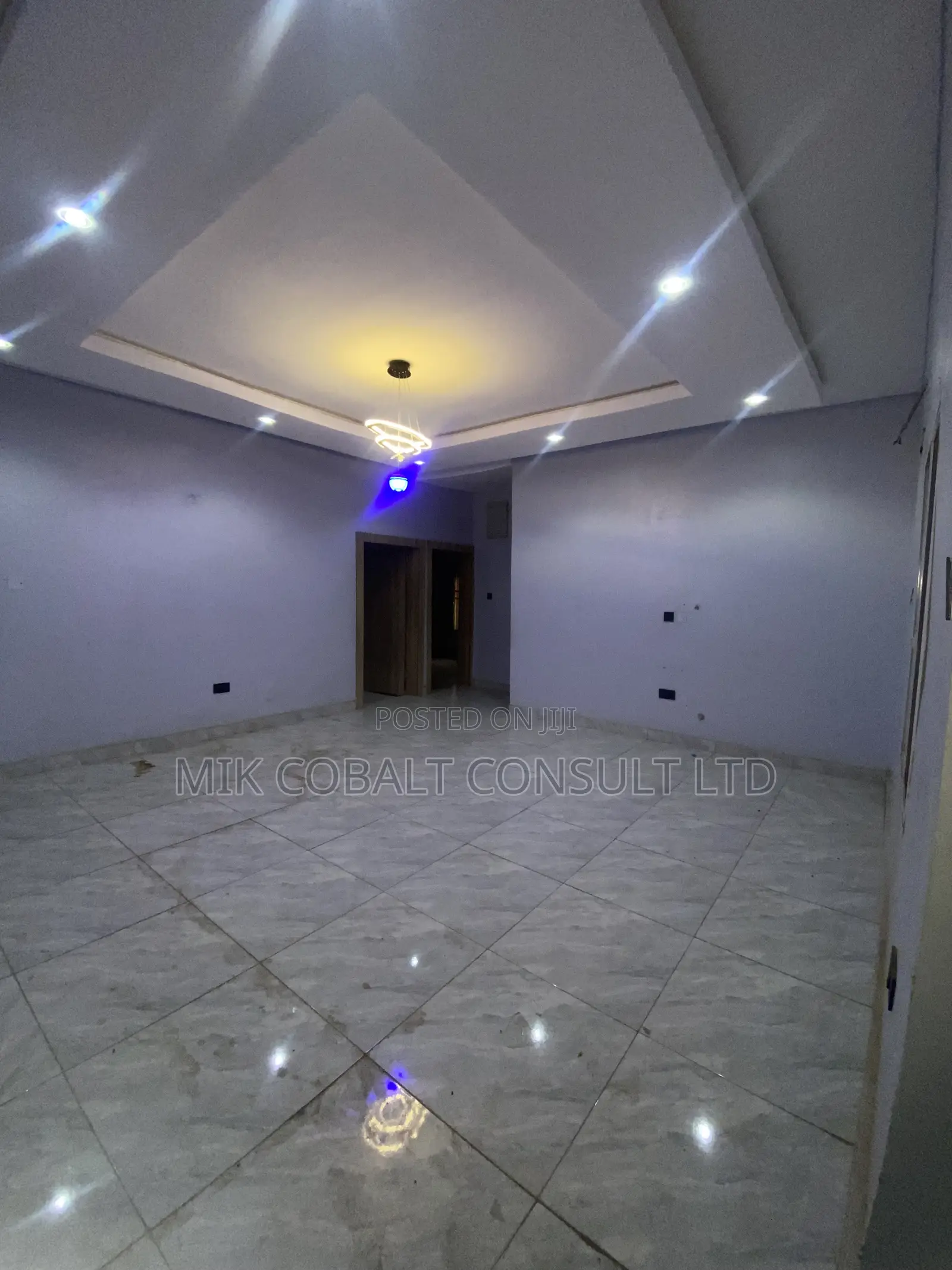 3bdrm Block of Flats in By Modern Market, Dawaki for rent in Dawaki