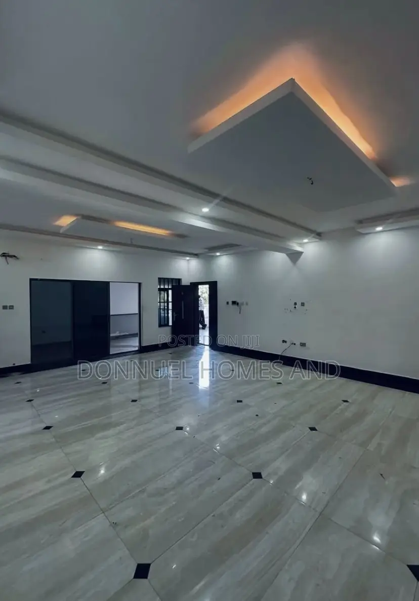 3bdrm Apartment in Lekki Phase 1 for rent in Lekki Phase 1