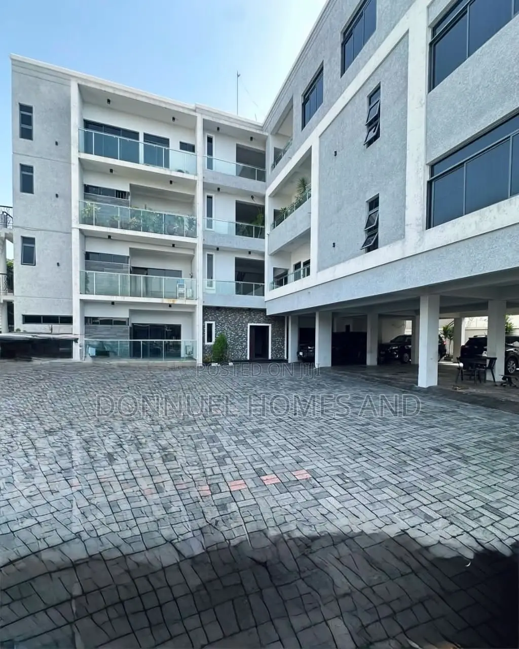 3bdrm Apartment in Lekki Phase 1 for rent in Lekki Phase 1