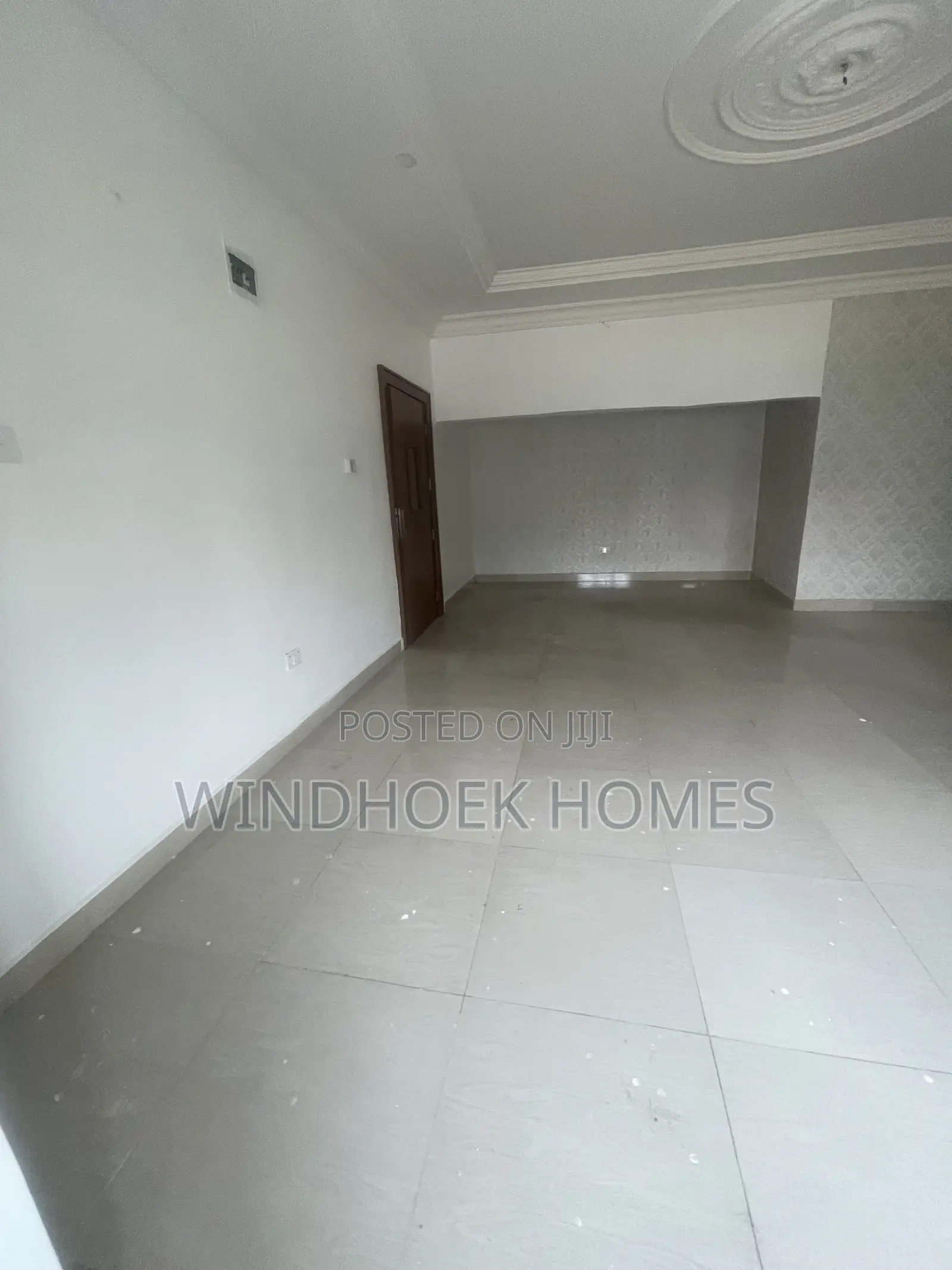 Office Space Measuring 40sqm on the 1st Floor in a Strategic Location in Maitama