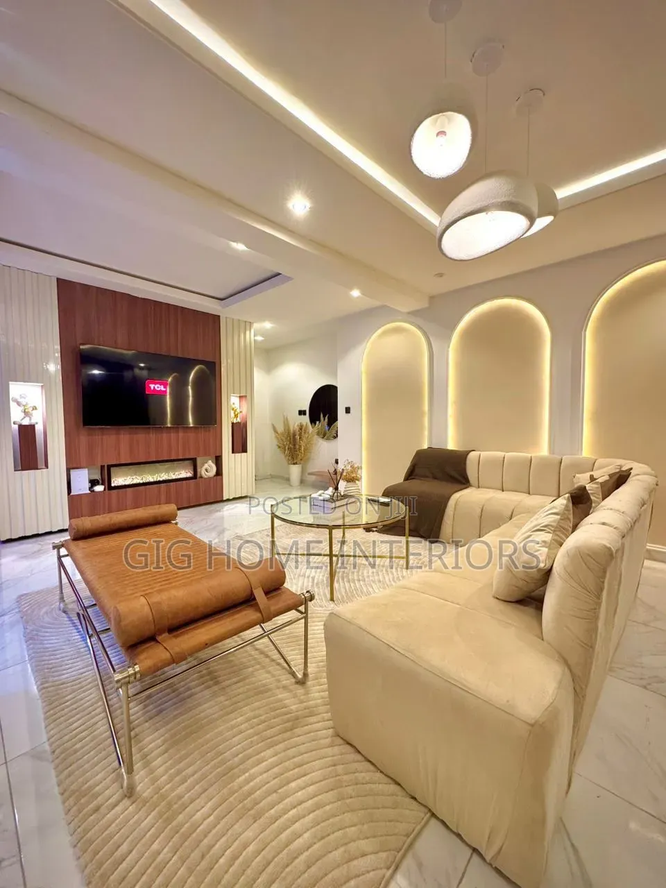 2 BDRM Shortlet Apartment in Lekki Phase 1
