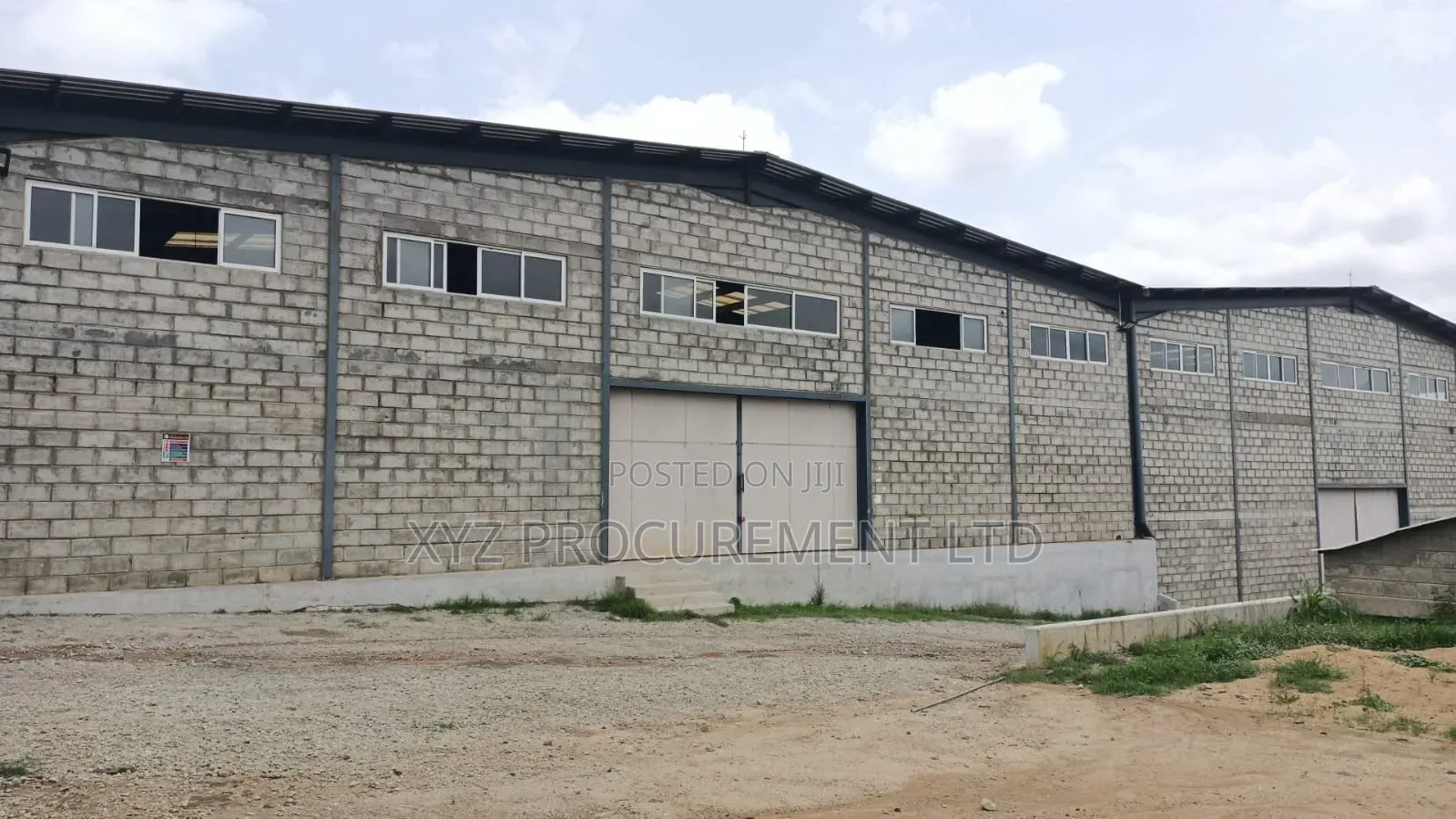 Own Compound 5,000 SQM Warehouse Idu in Idu Industrial