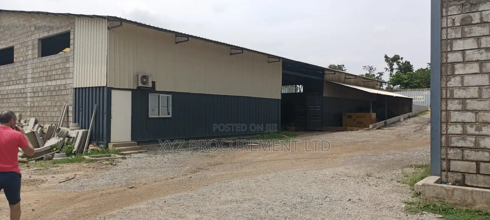 Own Compound 5,000 SQM Warehouse Idu in Idu Industrial