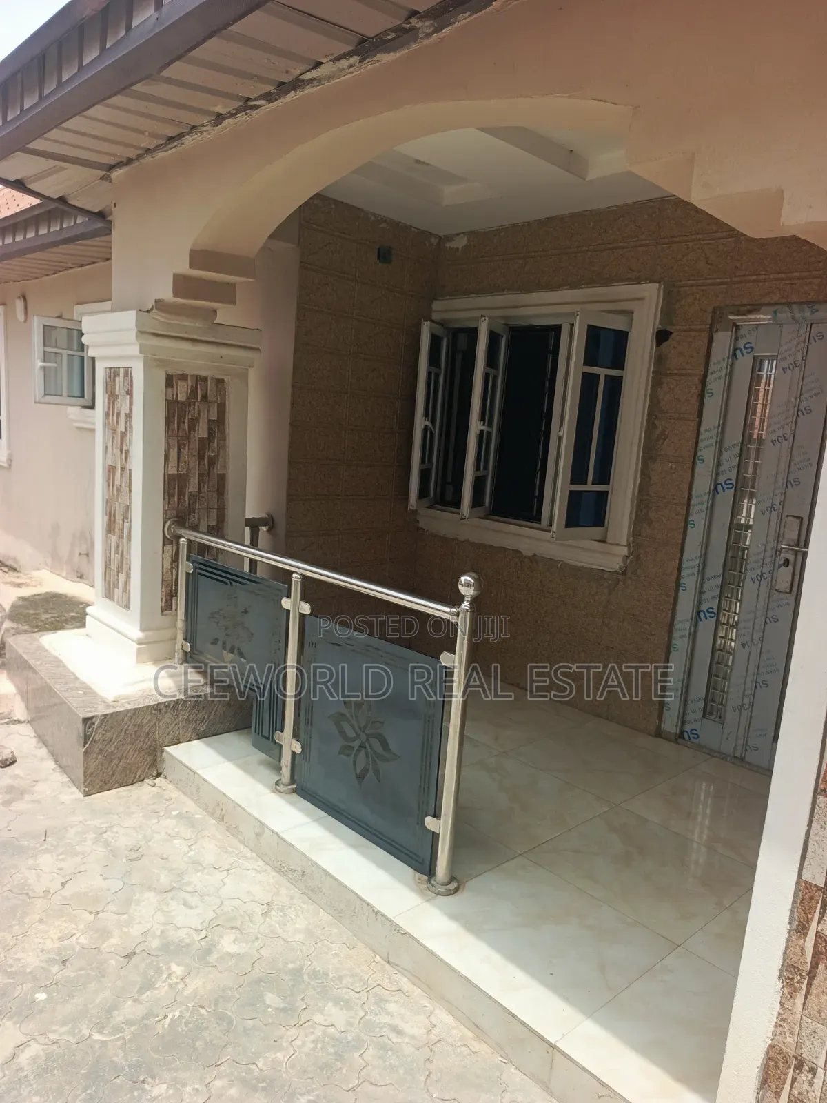 2bdrm Apartment in Arre Avenue Oluyole for rent in Oluyole Estate
