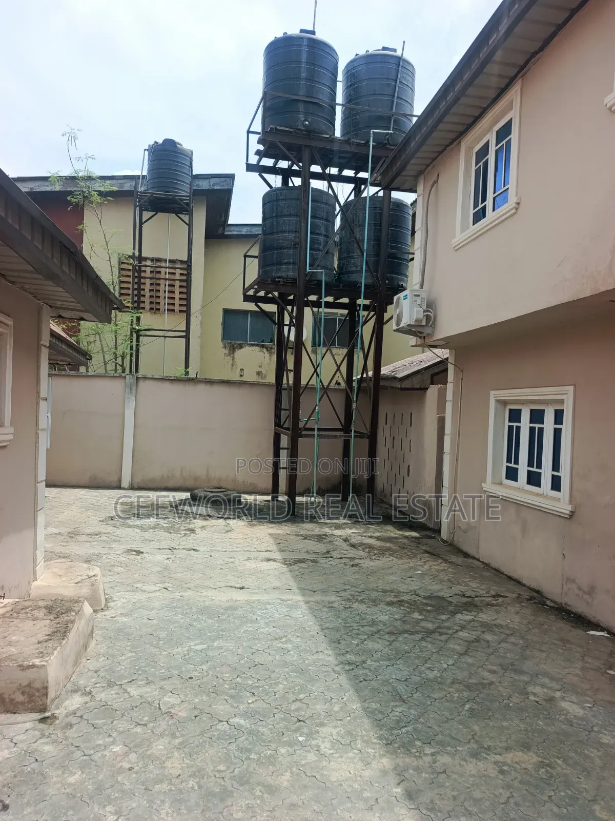 2bdrm Apartment in Arre Avenue Oluyole for rent in Oluyole Estate