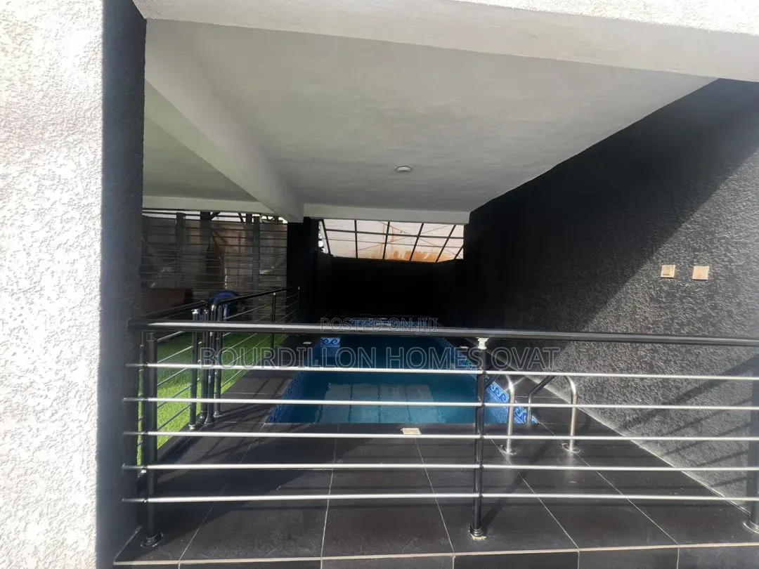 4bdrm Duplex in Lekki County Estate for sale in Ilaje / Lekki