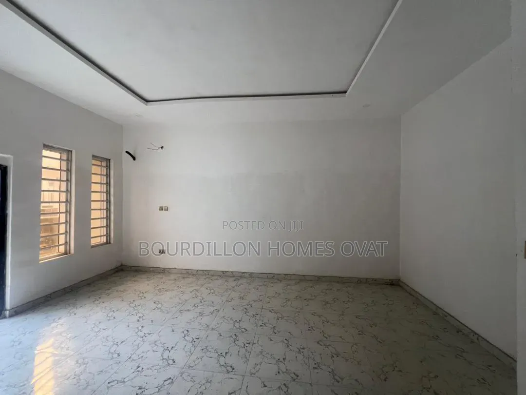 4bdrm Duplex in Lekki County Estate for sale in Ilaje / Lekki