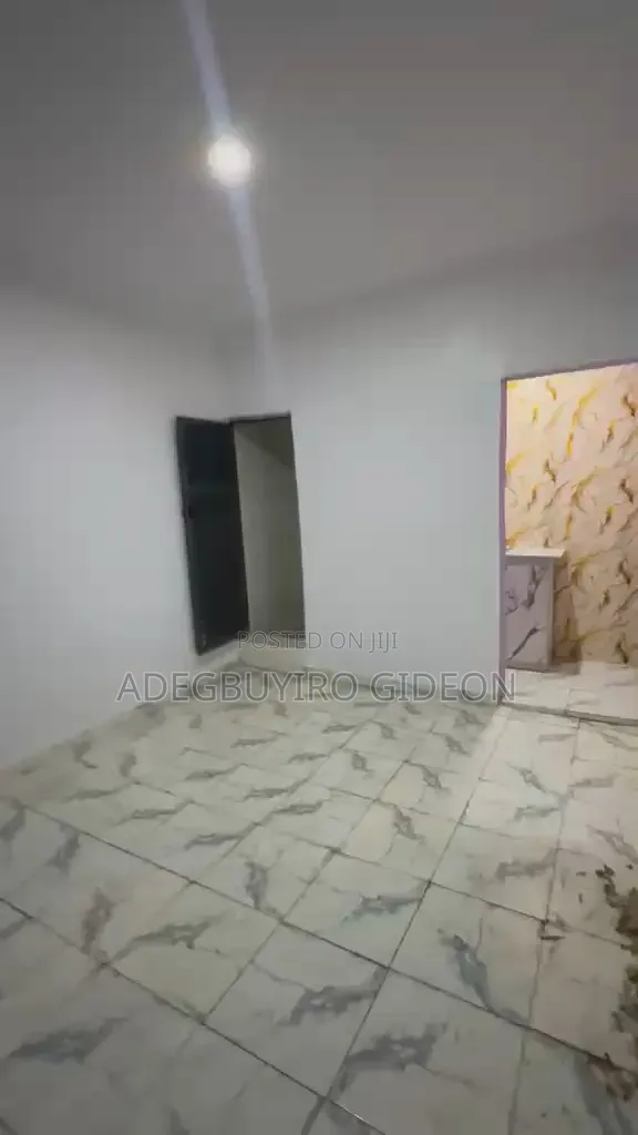 Mini Flat in Shipeolu, Shomolu / Shomolu for rent in Shomolu / Shomolu